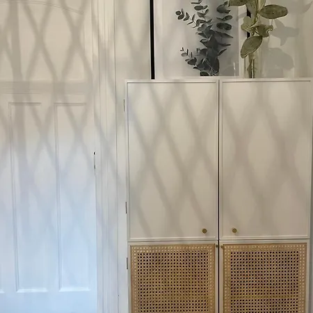 דירה Elster 1, Eg, Neues In Gera, 4 Schlafzimmer, 2 Wcs Und Bad Sowie Terrasse *