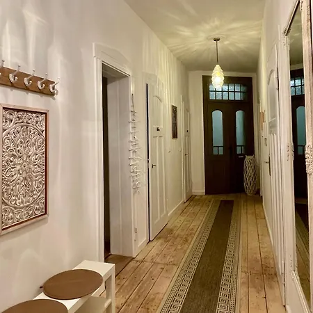 Elster 1, Eg, Neues In Gera, 4 Schlafzimmer, 2 Wcs Und Bad Sowie Terrasse גרה